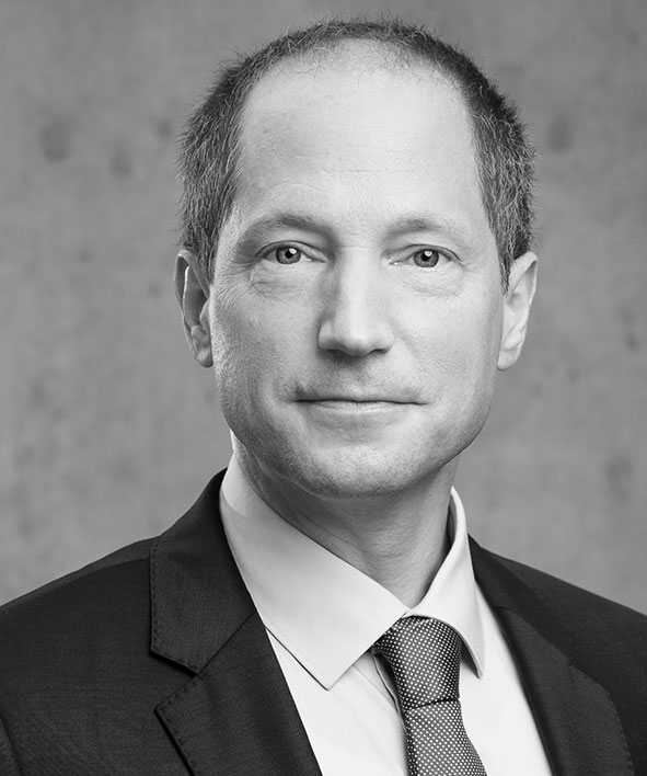 Porträt von Dr. Carsten Lang Vorstandsmitglied der HanseMerkur Trust AG